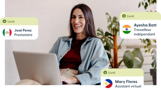 Propriétaires de petites entreprises autour d'un écran de téléphone qui affiche une page de configuration d'un compte professionnel en ligne et un bouton Continuer.